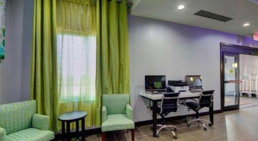 Comfort Inn & Suites Tulsa I-44 West - Rt 66 Oakhurst Bagian luar foto