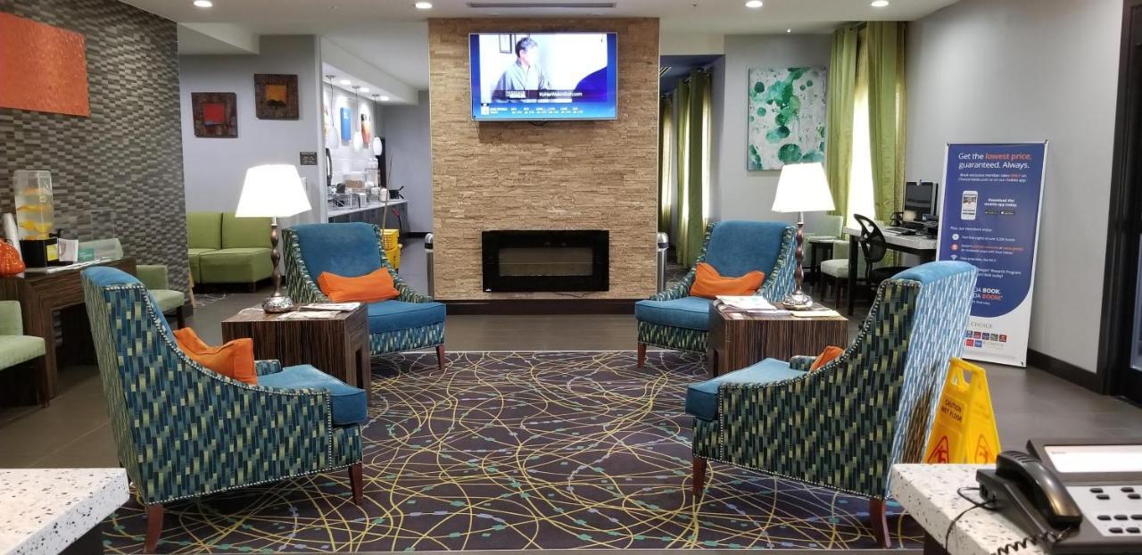 Comfort Inn & Suites Tulsa I-44 West - Rt 66 Oakhurst Bagian luar foto